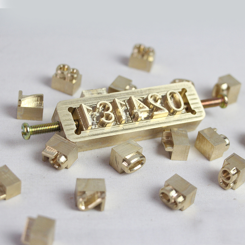 Molde de cobre do alfabeto de  - Foil Transfer Machine avaliação e preço